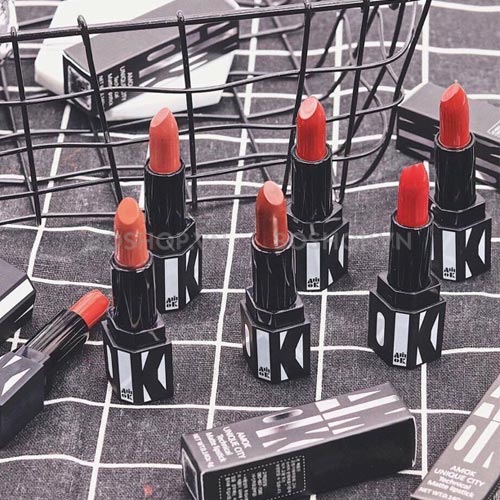 son-li-amok-unique-city-technical-matte-lipstick-boshop-1.jpg