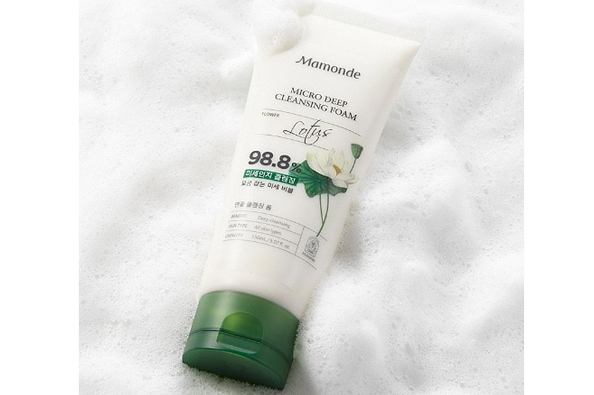 sua-rua-mat-mamonde-micro-deep-cleansing-foam-lotus-boshop.jpg