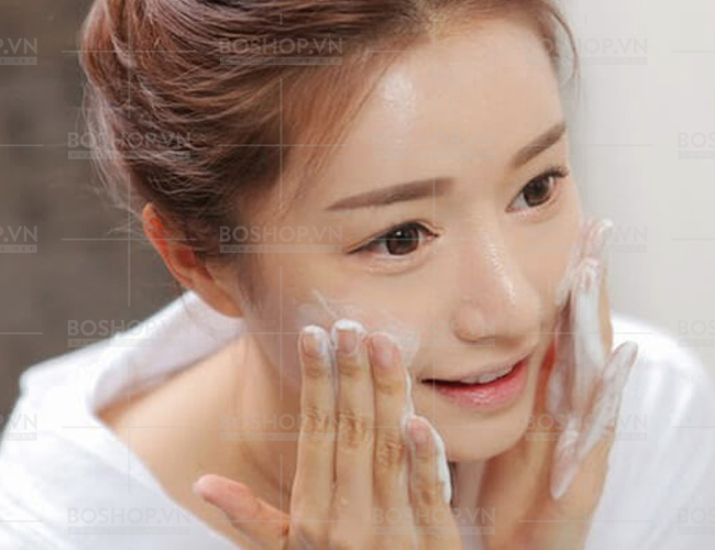 sua-rua-mat-sach-mun-va-khang-khuan-biore-boshop-2.jpg