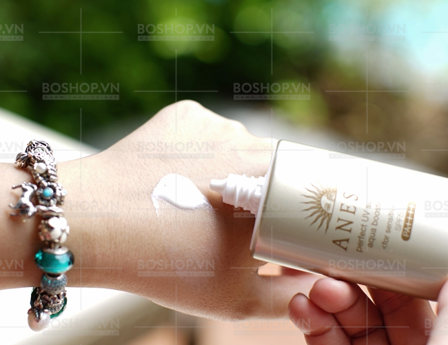 sua-chong-nang-diu-nhe-anessa-spf-50-boshop-4-jpg