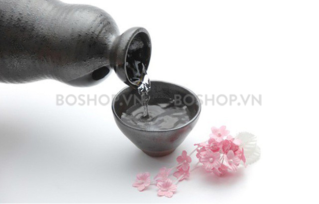 sua-rua-mat-beaua-viewer-nihonsake-facial-foam-130g-boshop-5.jpg