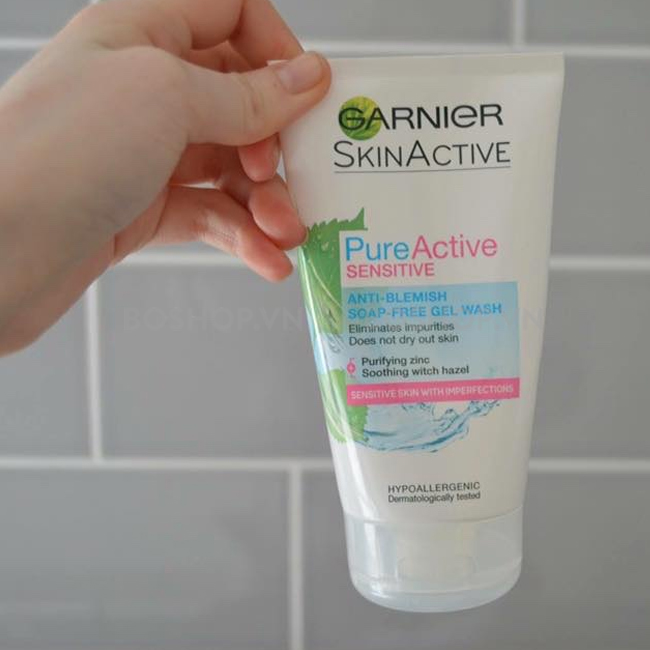 sua-rua-mat-garnier-pure-active-sensitive-anti-blemish-150ml-boshop-10.jpg