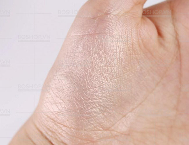bat-sang-innisfree-aurora-shimmer-highlighter-6g-boshop-6.jpg