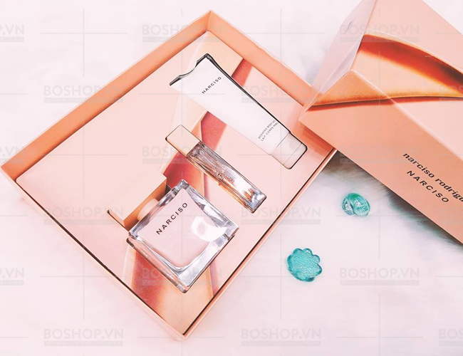 gift-set-narciso-rodriguez-narciso-poudree-3-mon-boshop-5-jpg