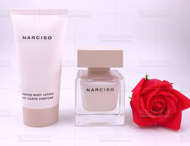 gift-set-narciso-rodriguez-narciso-poudree-3-mon-boshop-7-jpg