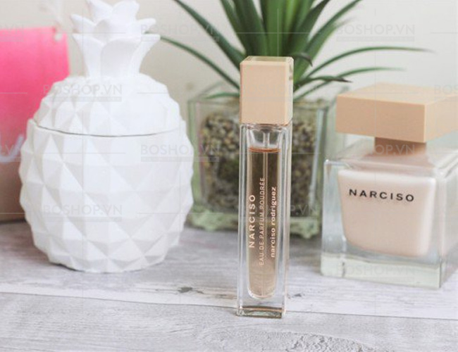 gift-set-narciso-rodriguez-narciso-poudree-3-mon-boshop-8-jpg