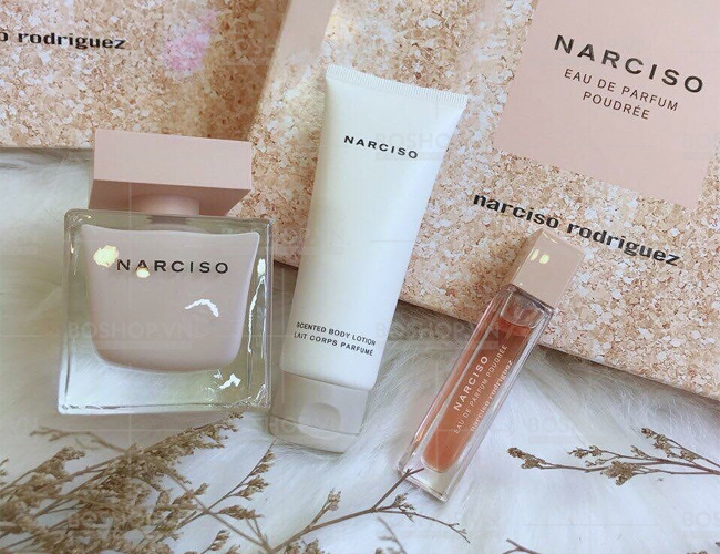 gift-set-narciso-rodriguez-narciso-poudree-3-mon-boshop-10-jpg