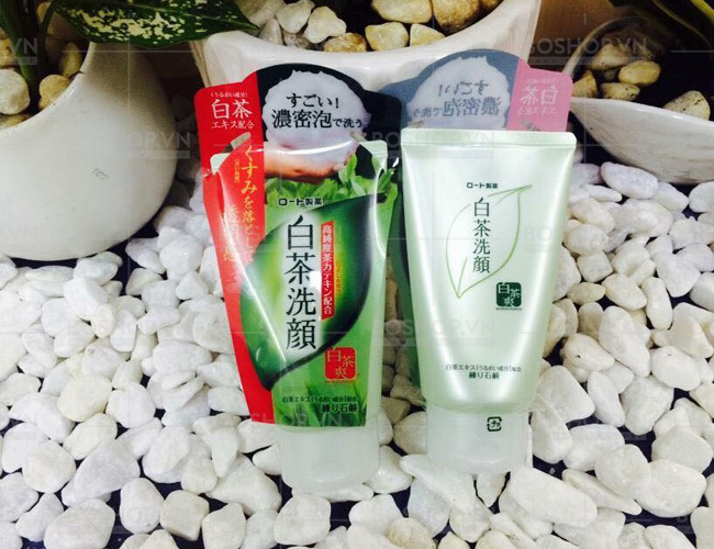 sua-rua-mat-tra-trang-rohto-white-tea-120g-boshop-3-jpg