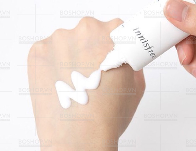 kem-chong-nang-innisfree-blueberry-rebalancing-watery-spf37-40ml-boshop-4-jpg