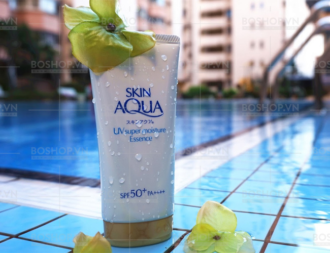 chong-nang-skin-aqua-super-moisture-essence-80gr-boshop-1-jpg