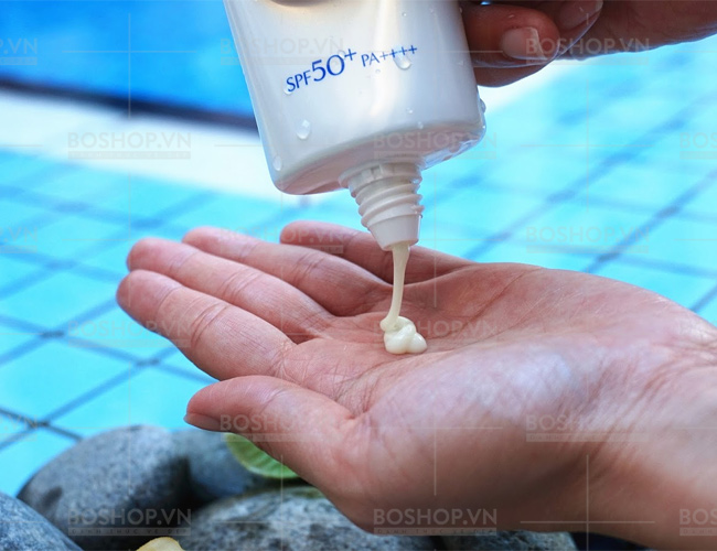 chong-nang-skin-aqua-super-moisture-essence-80gr-boshop-6-jpg