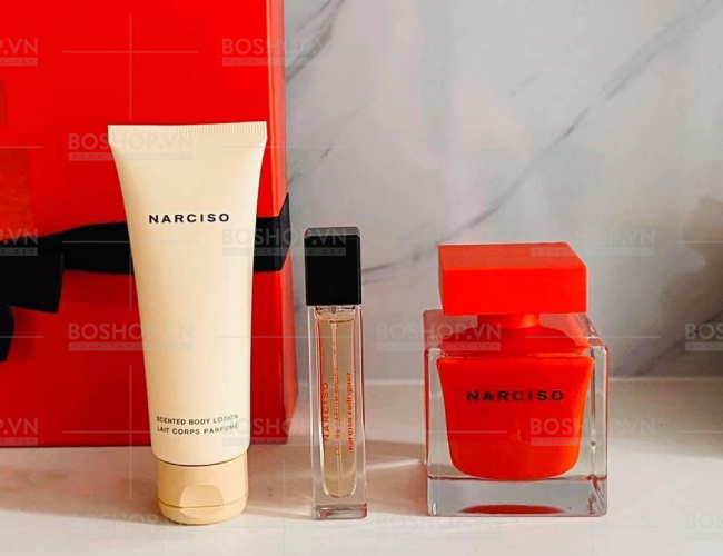 gift-set-narciso-rodriguez-eau-de-parfum-rouge-3-mon-boshop-4-png