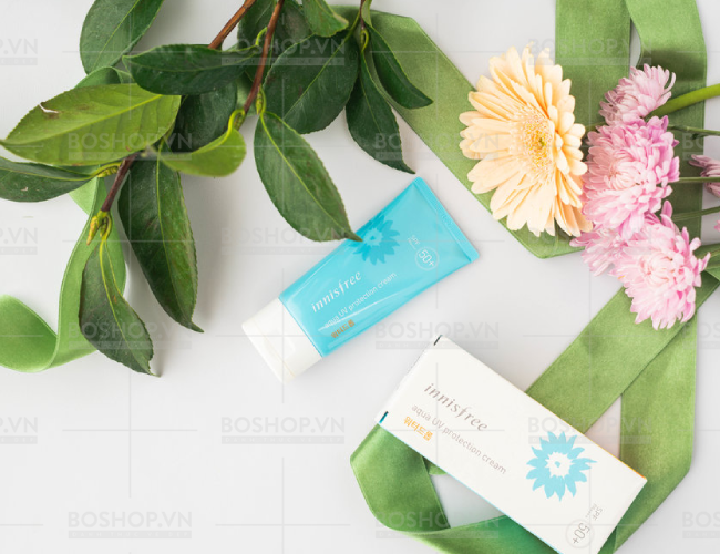kem-chong-nang-innisfree-aqua-uv-protection-cream-water-drop-spf-50-50ml-boshop-5-png