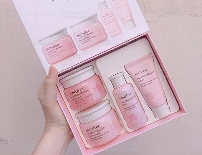 bo-duong-da-innisfree-jeju-cherry-blossom-cream-duo-set-4-mon-boshop-5-jpg