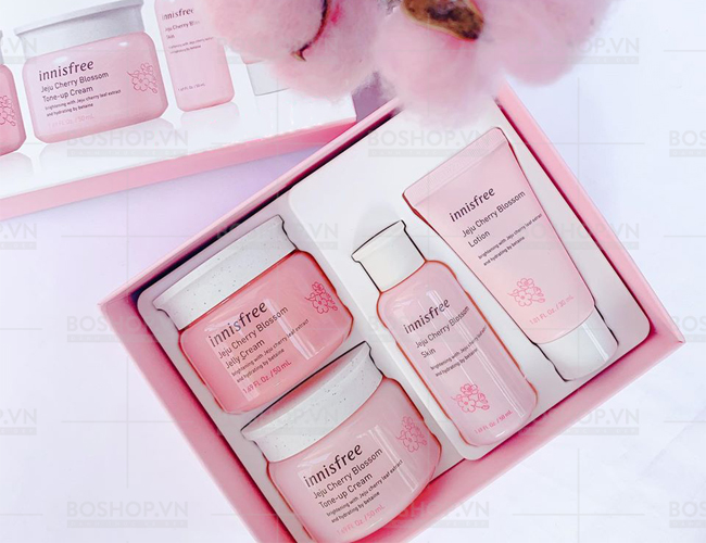 bo-duong-da-innisfree-jeju-cherry-blossom-cream-duo-set-4-mon-boshop-1-jpg