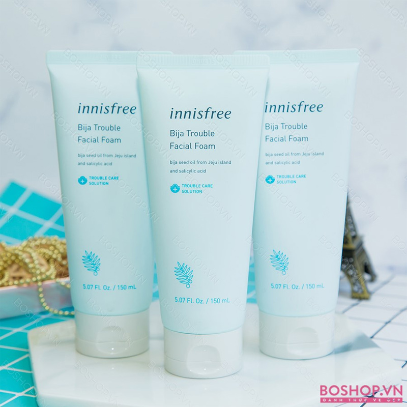 bi-kip-lua-chon-sua-rua-mat-innisfree-phu-hop-cho-da-dau-mun-boshop-17-jpg