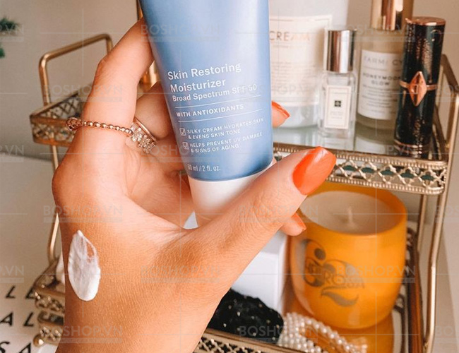 duong-da-paulas-choice-resist-skin-restoring-moisturiser-spf-50-60ml-boshop-2-jpg