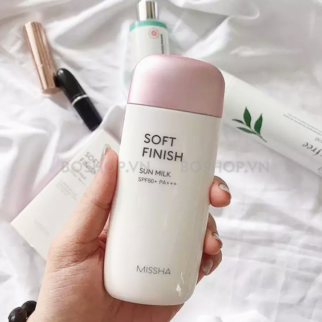 sua-chong-nang-duong-mem-da-missha-soft-finish-sun-milk-spf-50-boshop-2-jpg