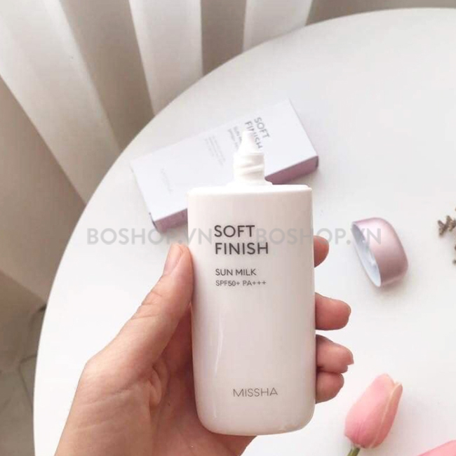 sua-chong-nang-duong-mem-da-missha-soft-finish-sun-milk-spf-50-boshop-7-jpg