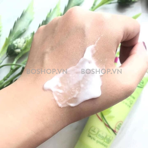 kem-tay-te-bao-chet-simple-kind-to-skin-smoothing-facial-scrub-75ml-boshop-4-jpg