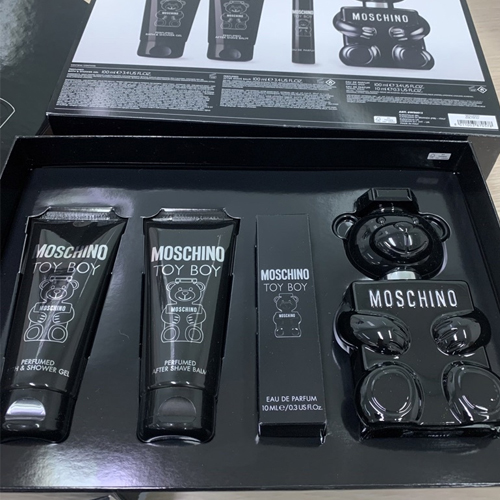 Set Nước Hoa Nam Moschino Toy Boy EDP 100ml + Bath & Shower Gel (100ml + After Shave Balm 100ml + Mini 10ml)