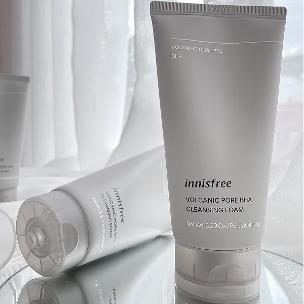 sua-rua-mat-innisfree-volcanic-pore-bha-cleansing-foam-150ml-boshop-3-jpg