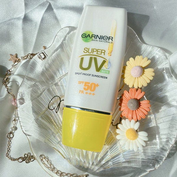 kem-chong-nang-garnier-light-complete-super-uv-spot-proof-sunscreen-spf50-pa-30ml-boshop-7-jpg