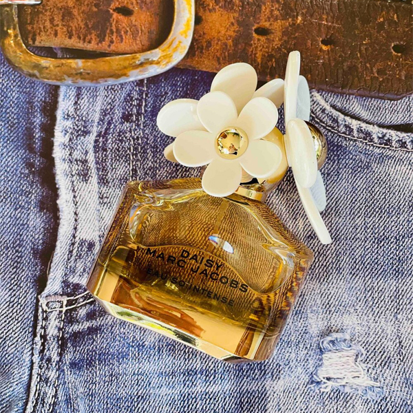 nuoc-hoa-nu-marc-jacobs-daisy-eau-so-intense-edp-100ml-boshop-4-jpg