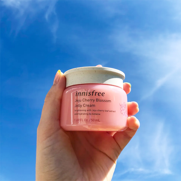 kem-duong-am-sang-da-innisfree-jeju-cherry-blossom-jelly-cream-50ml-boshop-1-jpg