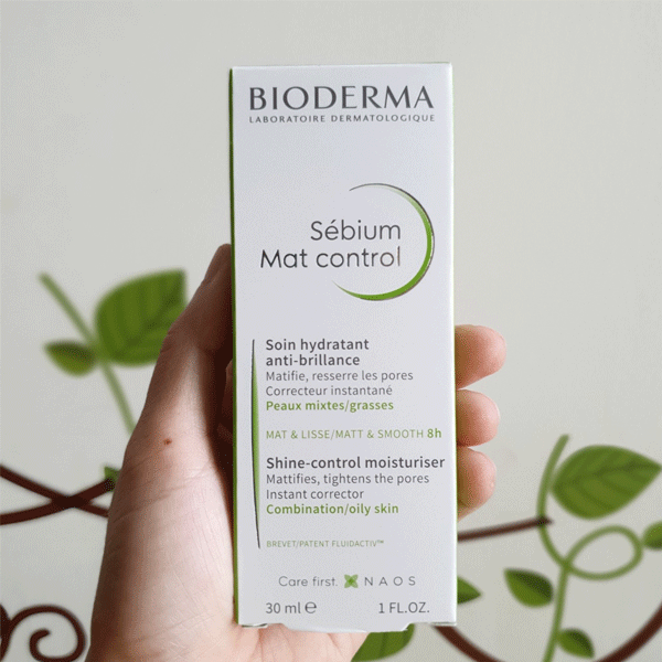 kem-duong-am-kiem-dau-ngua-mun-bioderma-sebium-mat-control-30ml-boshop-8gif-gif