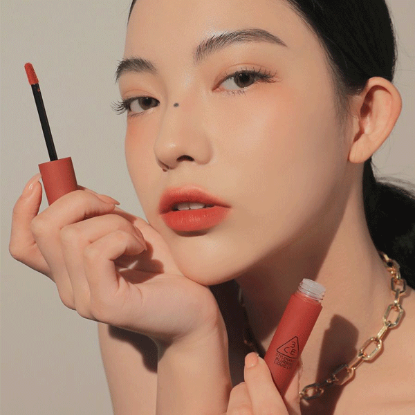 son-kem-li-3ce-blurring-liquid-lip-55g-boshop-16-gif