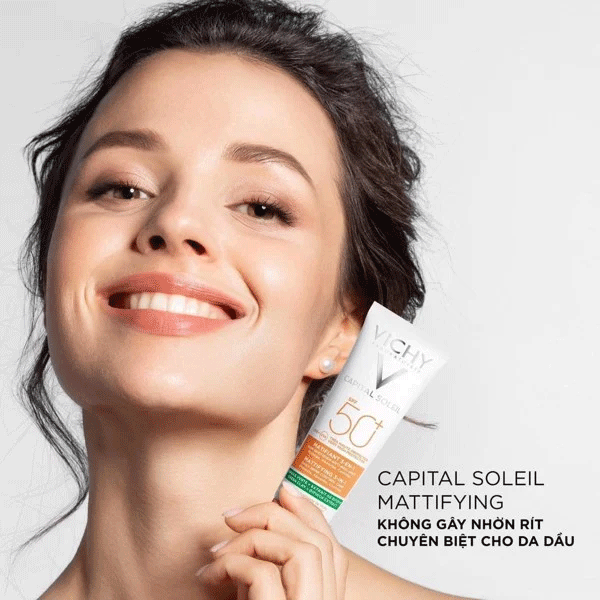 kem-chong-nang-kiem-dau-chong-o-nhiem-va-bui-min-vichy-capital-soleil-3in1-spf50-50ml-boshop-8-gif