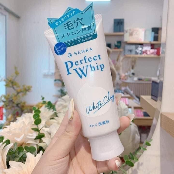 sua-rua-mat-sang-da-senka-perfect-white-clay-120g-boshop-2-jpg