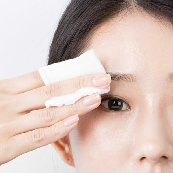tay-trang-mat-moi-innisfree-apple-seed-lip-eye-makeup-remover-100ml-boshop-6-jpg