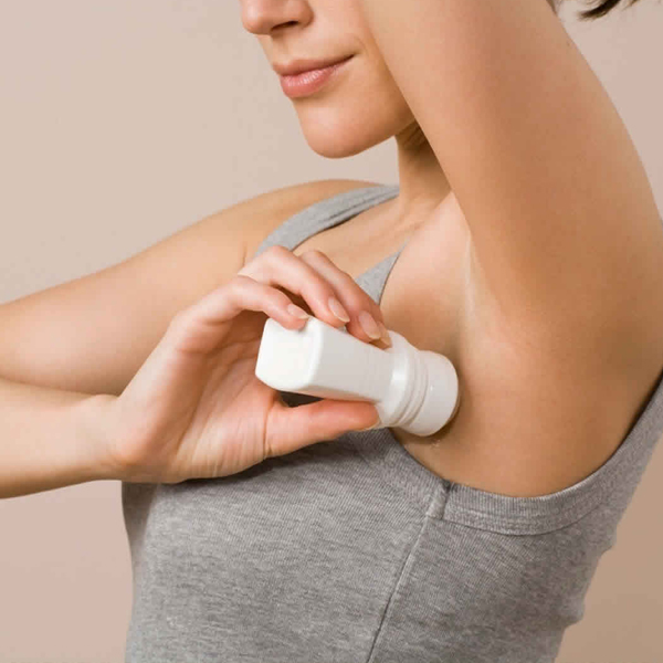 phu-nu-co-thai-cho-con-bu-co-nen-skincare-boshop-11-jpg