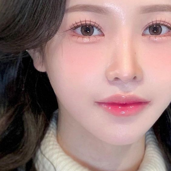 igari-makeup-xu-huong-trang-diem-nhat-xinh-dep-voi-doi-ma-ung-hong-boshop-3-jpg