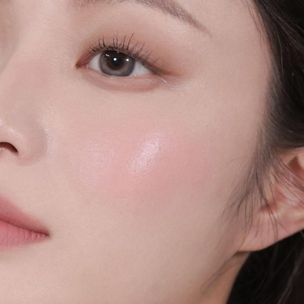 igari-makeup-xu-huong-trang-diem-nhat-xinh-dep-voi-doi-ma-ung-hong-boshop-2-jpg