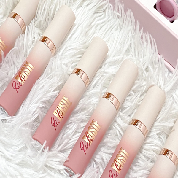 son-kem-li-gilaa-long-wear-lip-cream-rich-rosie-collection-boshop-9-jpg