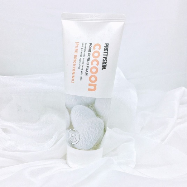 sua-rua-mat-tay-da-chet-pretty-skin-cocoon-pore-scrub-foam-150ml-boshop-6-png