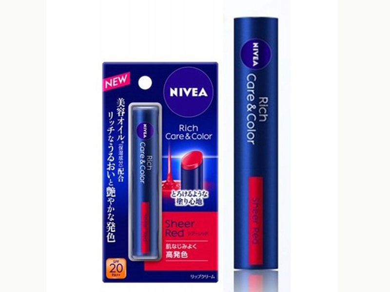 Không chỉ đạt “điểm 10” về chất lượng, Son dưỡng Nivea Rich Care & Color Sheer Red được thiết kế vô cùng bắt mắt với người tiêu dùng.