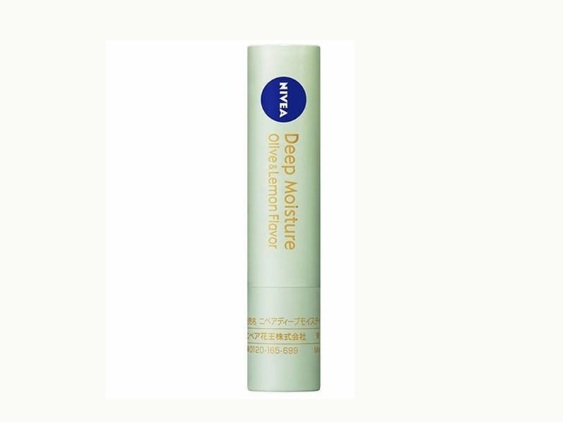 Son dưỡng Nivea Deep Moisture mùi ôliu và chanh là sự kết hợp giữa tinh dầu Ô liu và tinh dầu chanh giúp nuôi dưỡng môi chuyên sâu.