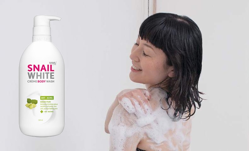 Sữa tắm Snail White Kakadu Plum được nhiều chị em ưa chuộng.
