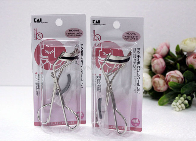 Bấm mi Inox KAI Eyelash Curler HK-0402 chất liệu inox