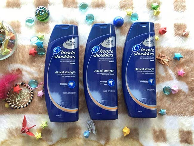 Dầu gội Head & Shoulders Clinical Strength 400ml bổ sung dưỡng chất cho tóc chắc khỏe, giảm gãy rụng