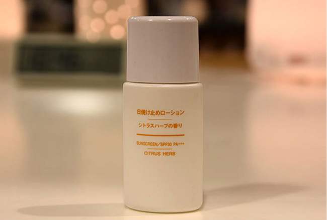 Kem chống nắng Muji Sunscreen Citrus Herb SPF 30 PA 30ml