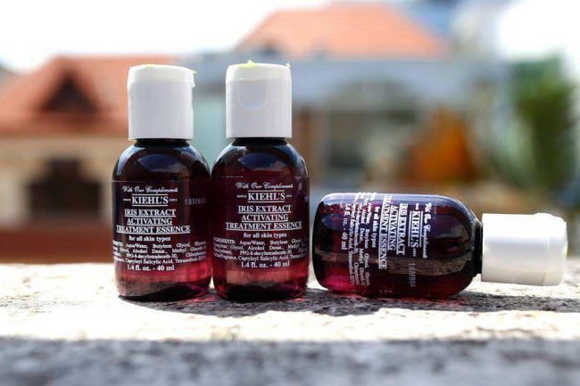 Essence Kiehl’s Iris Extract Activating Treatment 40ml chiết xuất từ rễ hoa Iris bổ sung độ ẩm sâu, làm mịn mượt da