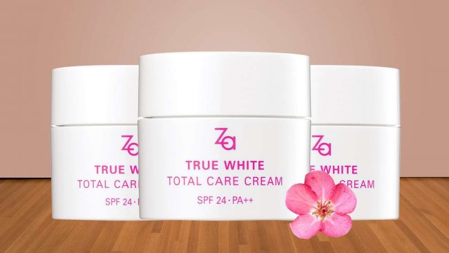 Kem dưỡng trắng da Za True White Total Care Cream SPF 24 50gr chất kem mỏng mịn dễ thẩm thấu