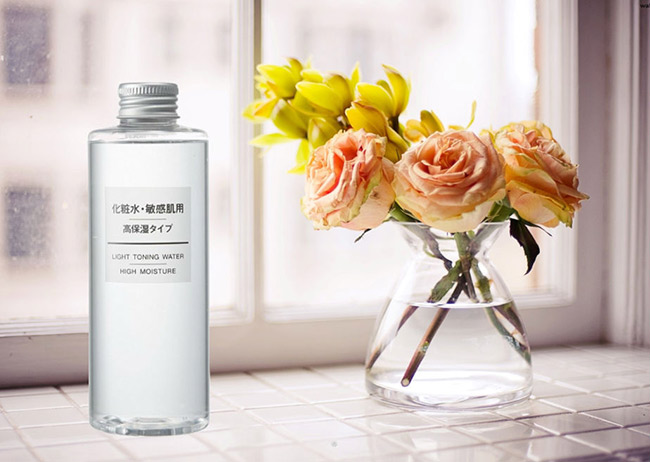 Nước hoa hồng dưỡng ẩm Muji Light High Moisture 200ml
