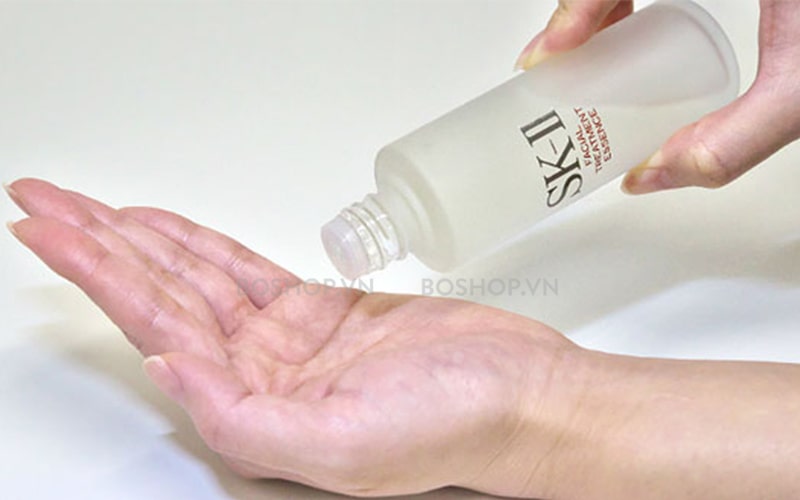 Nước hoa hồng Sk-II Facial Treatment Clear Lotion 230ml đưa dưỡng chất vào sâu trong da