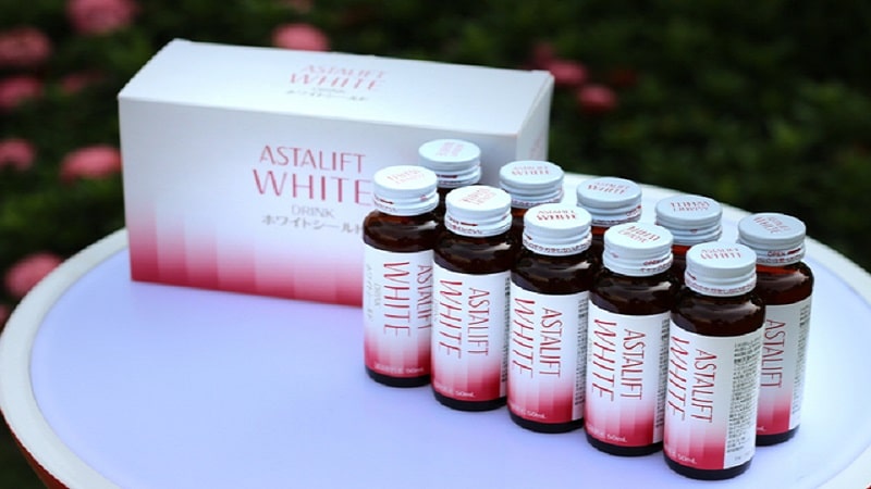 Nước uống dưỡng trắng da Astalift White được thiết kế nhỏ gọn, đơn giản.